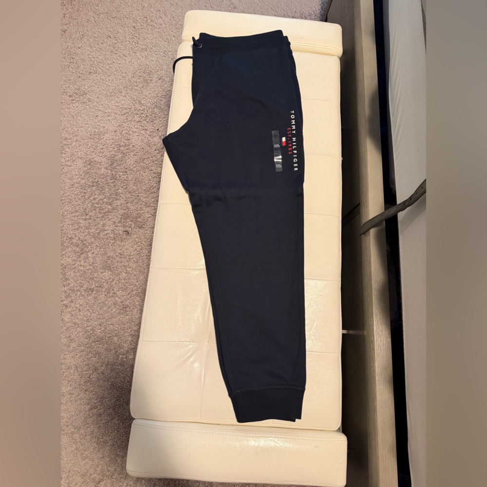 Tommy Hilfiger Men's Navy Blue sweatpants. -Size XXL (2XL) - Brand New
